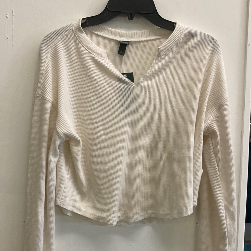 Wild fable almond/cream cropped long sleeve